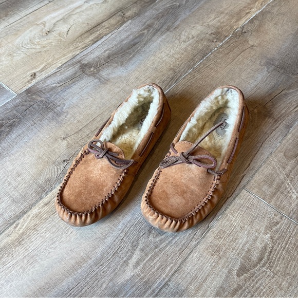 UGG Ansley Tan Leather Moccasin Slip On Lined Slipper Soft Shoes Size 8 - Picture 2 of 4